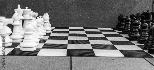 Szachy, warcaby , figury na szachownicy