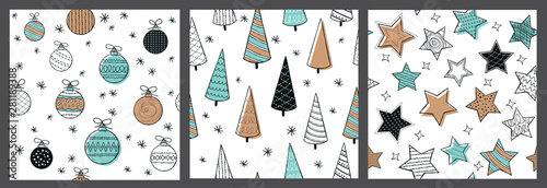 Cute Christmas seamless pattern with stars, baubles and tree. Hand Drawn vector illustration. Wrapping paper pattern. Background with abstract elements.