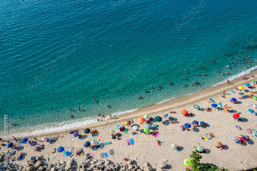 Fototapeta Naklejka Na Ścianę i Meble -  der strand von tropea von oben