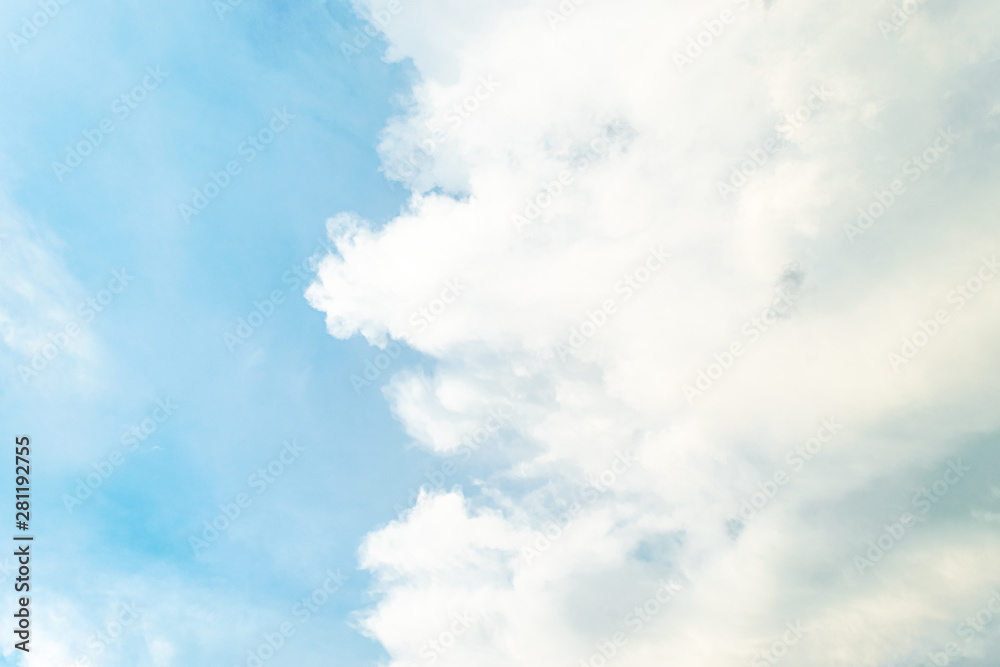 Obraz premium Blue sky with cloud. Clearing day and Good weather in the morning.
