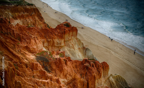 Vista desde un acantilado de la playa de Falesia en el Algarve, Portugal (Praia da Falesia, Faro) photo