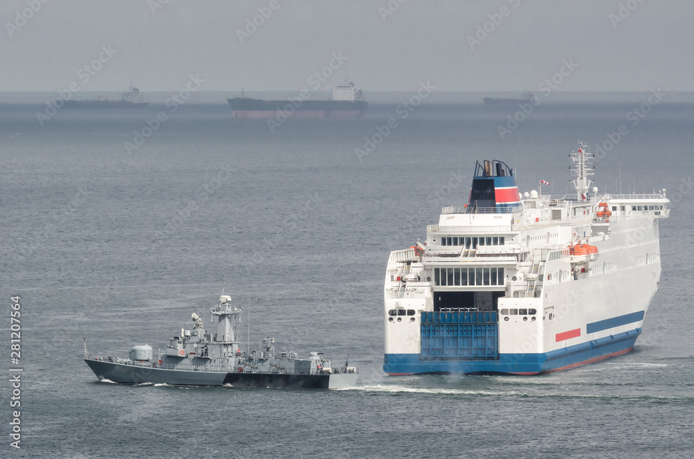 MISSILE SHIP AND PASSENGER FERRY - Training of special forces and Polish Navy in the fight against terrorism at sea