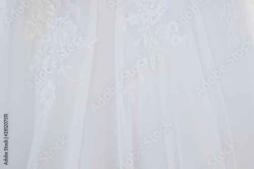 Détail de la robe de la mariée