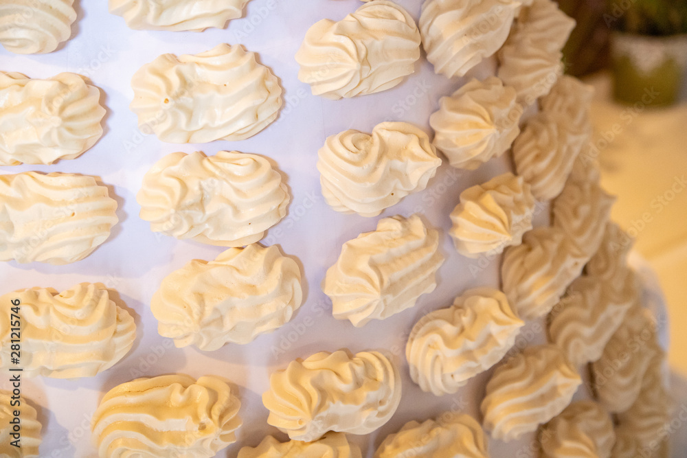 Tour de meringues pour un mariage Tour de meringues pour un mariage