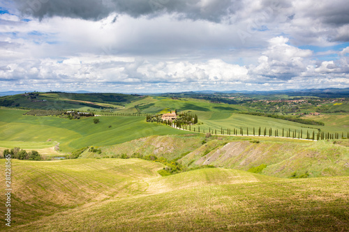 A farmhouse between Tuscan hills. Pienza  Val d Orcia  Tuscany  Italy.