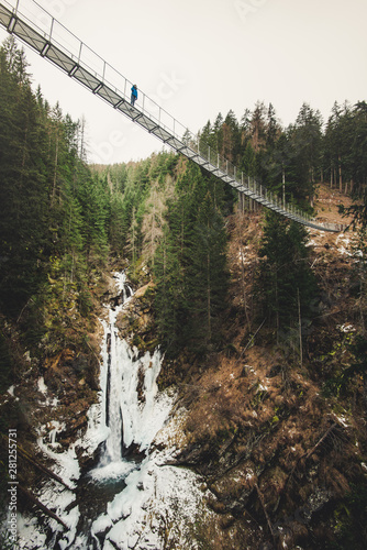 ponte sospeso ragaiolo dolomiti