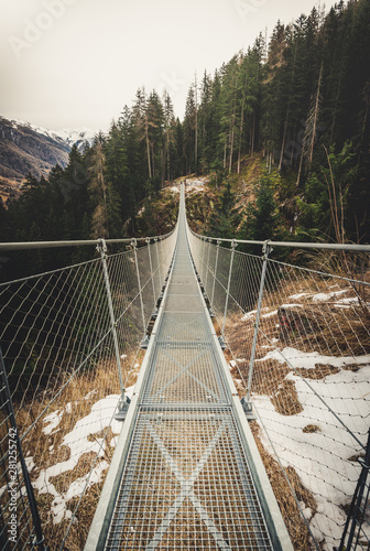 Ponte sospeso Ragaiolo Dolomiti