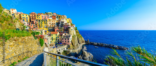 Manarola village in beautiful scenery of mountains and sea - Spectacular hiking trails in vineyard with flowers in Cinque Terre National Park, Liguria, Italy, Europe