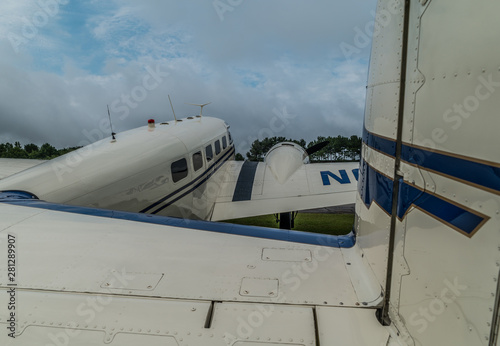 Fotografi Vintage airplane parked