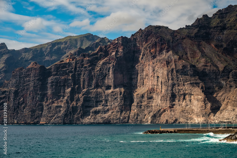 Closeup view of the cliffs of Los Gigantes