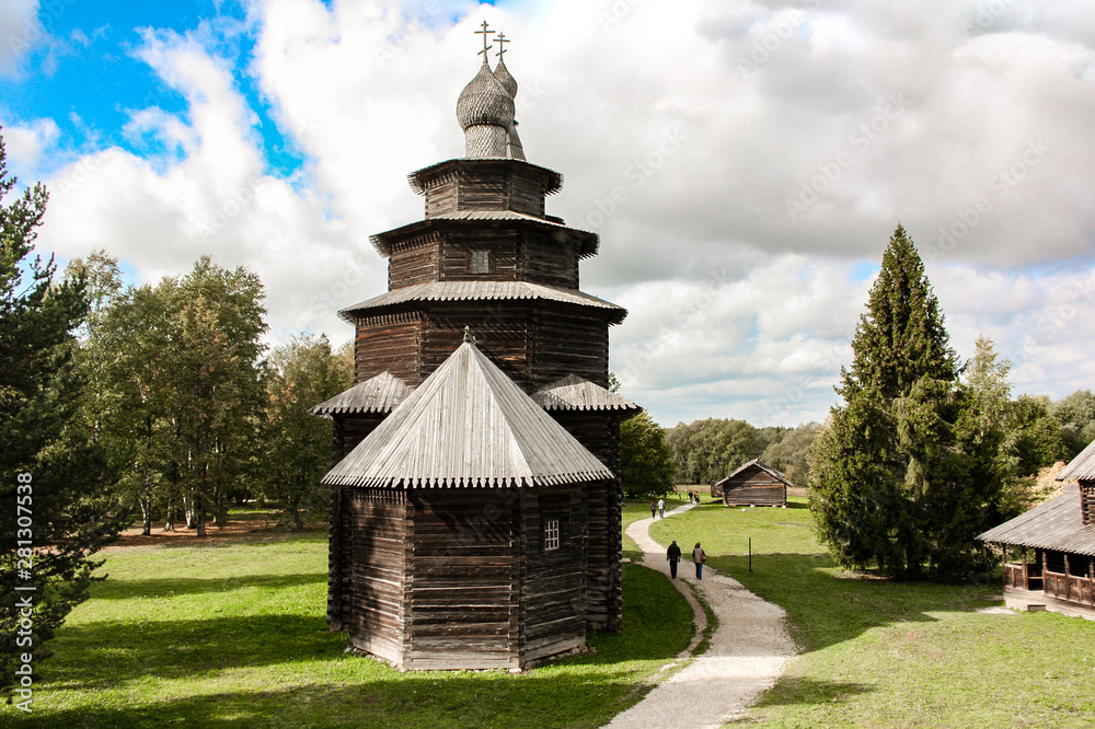 Fototapeta premium old wooden church in novgorod russia