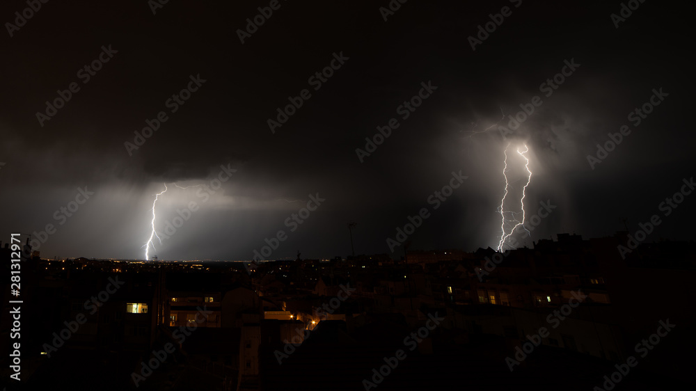 Naklejka premium Thunderstorm in Madrid