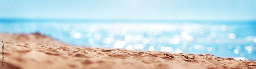 Blurred sea backgroundBlurred sea background with beautiful bokeh - obrazy, fototapety, plakaty 
