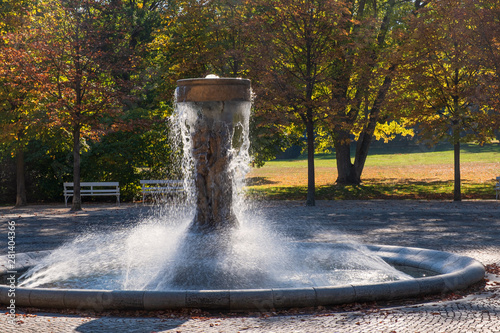 Brunnen im Kurpark von Bad Nauheim/Deutschland photo