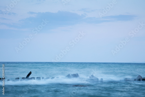 Wellen an der Küste, Insel Rügen, Mecklenburg-Vorpommern, Deutschland, Europa © lichtbildmaster