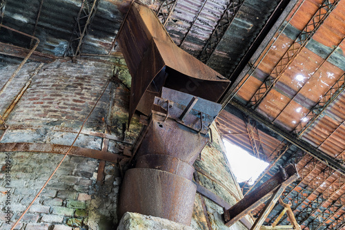 Wallpaper Mural Urban exploration / Abandoned kiln Torontodigital.ca