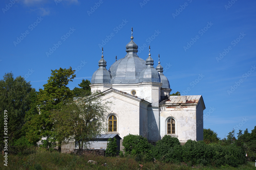 Eglise sur l'ile de Saaremma, Estonie