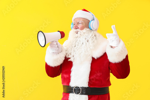 Portrait of Santa Claus wit...