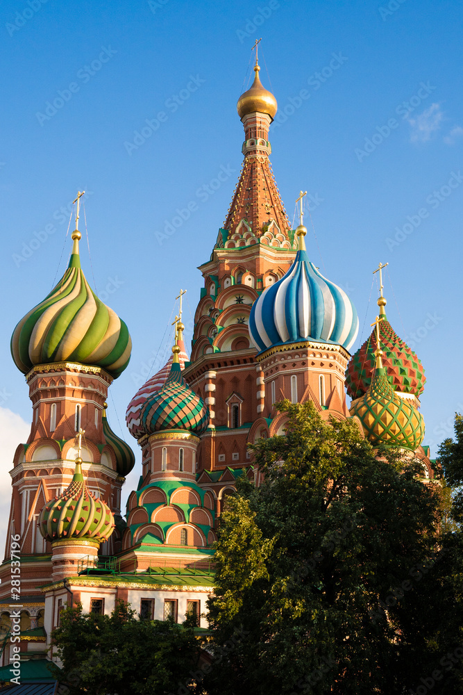 Fototapeta premium Moscow, Russia summer day. View of the St. Basil's Cathedral in Moscow on Red Square.