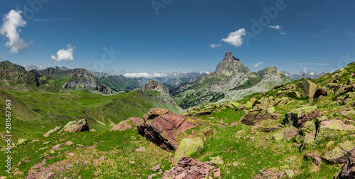 Bergpanorama  Pyrenäen Nationalpark Sommer