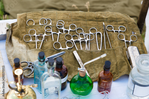 Medical instruments surgeon of the early 19th century. Field surgery.