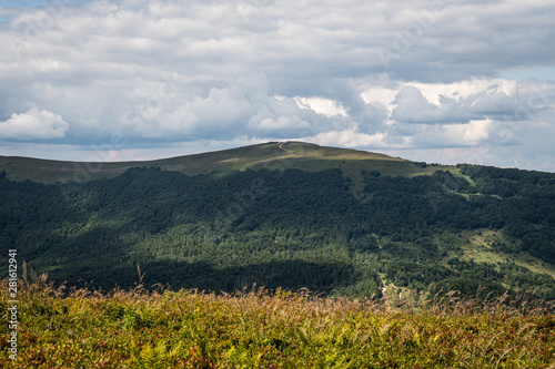 a view of Połonina Wetlińska and the 