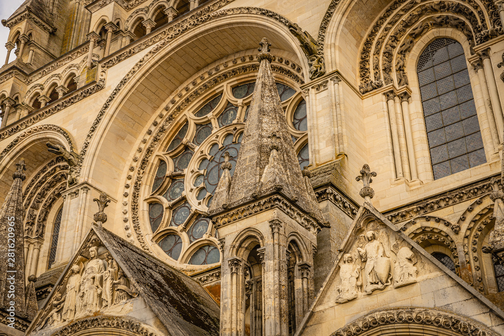 Facade de la cathedrale Notre-Dame