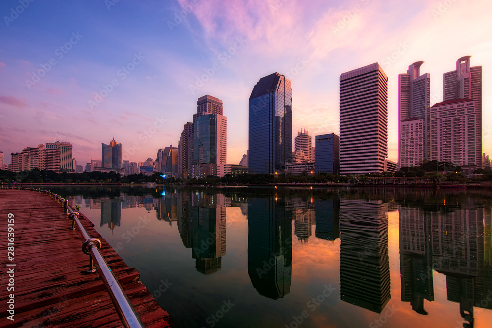 Fototapeta premium Benjakitti Park at night in Bangkok,Thailand.