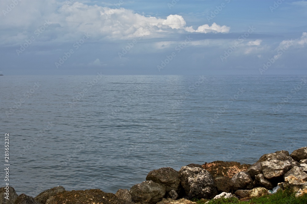 Mar Caribe visto desde la ciudad de Cartagena, Colombia.