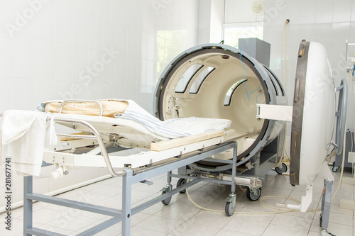 Canvas Print pressure chamber in the clinic hospital
