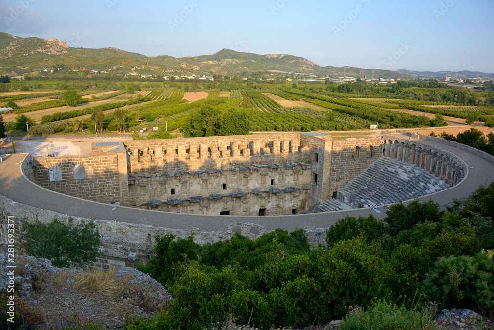 Fototapeta premium ruins of the ancient city of Aspendos
