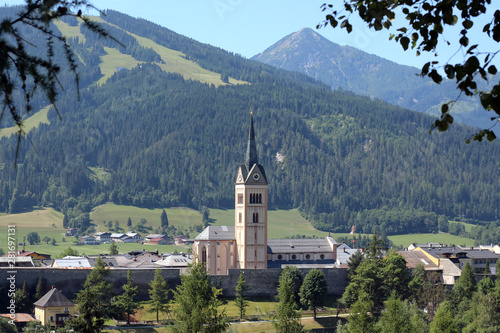 city hall at the foot of the mountain