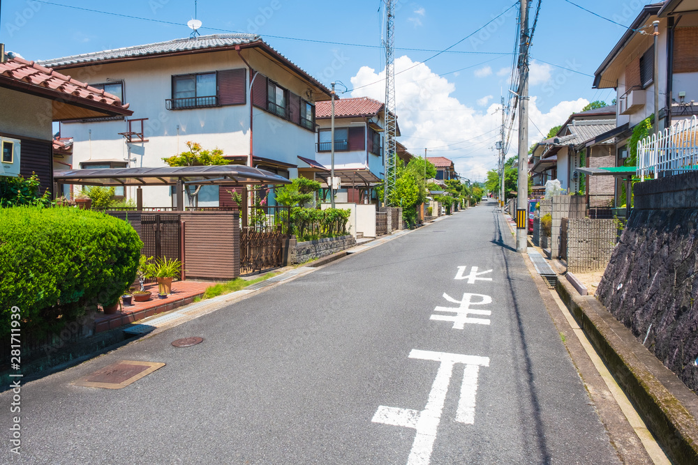 住宅地の道路　京都　木津川市　南加茂台　一戸建て　マイホーム