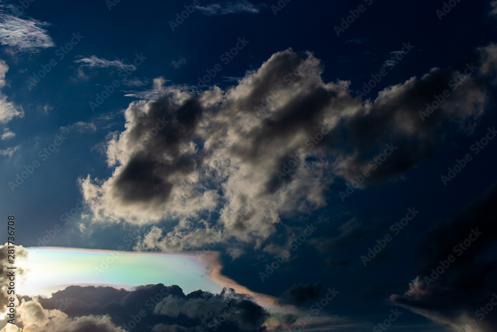 Obraz premium colorful dramatic sky with cloud at sunset