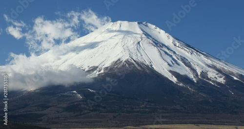 Wallpaper Mural Mount Fuji, Yamanashi Prefecture, Japan Torontodigital.ca