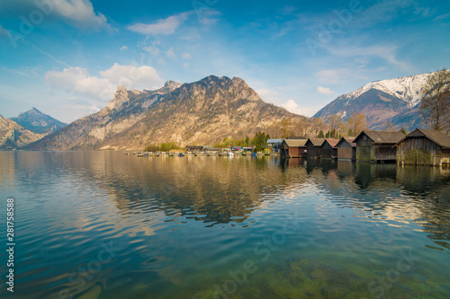 Alpensee Traunsee in den Alpen von   sterreich