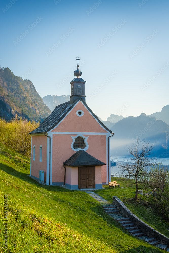 Kirche auf dem Berg in Ebensee - Alpen in Österreich
