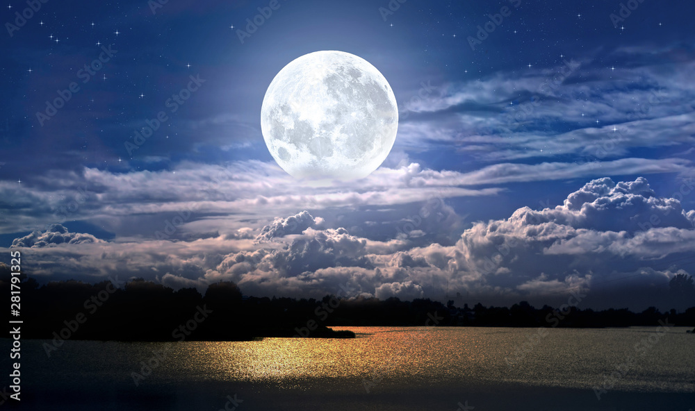 full moon over the sea - obrazy, fototapety, plakaty 