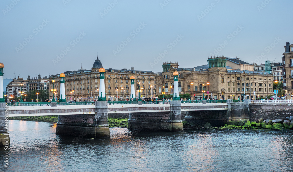 Obraz premium Zurriola bridge in San Sebastian Spain