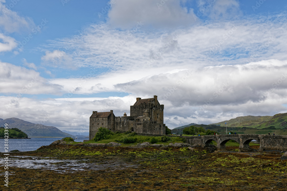 Fototapeta premium Eilean Donan Castle - Dornie, Scotland, UK