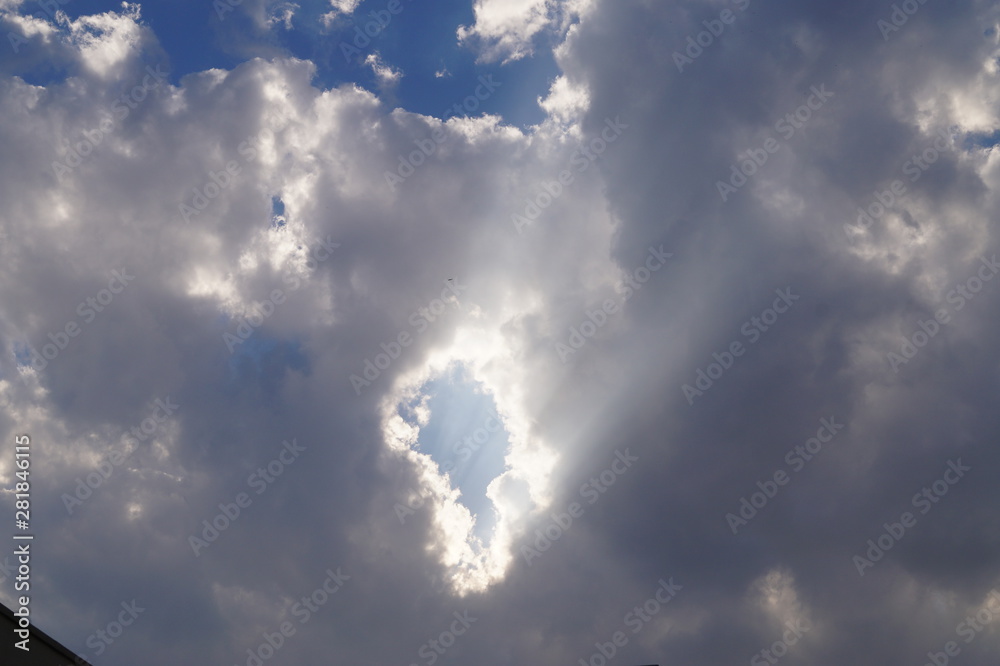 Fototapeta premium Rays of the sun