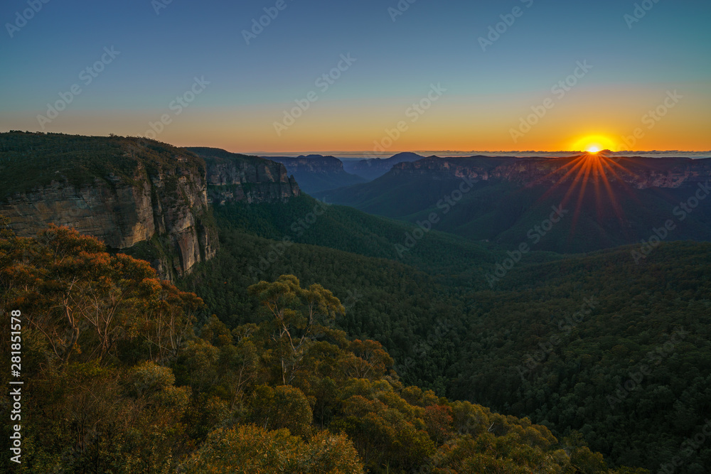 sunrise at govetts leap lookout, blue mountains, australia 16