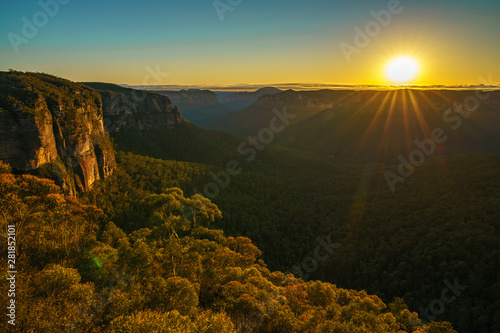 sunrise at govetts leap lookout, blue mountains, australia 80