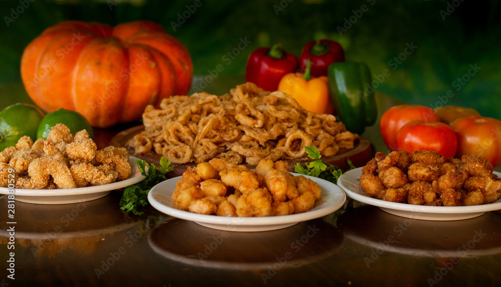 Fototapeta premium fried seafood snacks table
