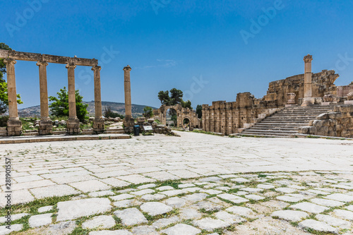 The ruins of Jerash in Jordan are the best preserved city of the early Greco-Roman era, it is the largest acropolis of East Asia. Oval Plaza, forum of the antique city 