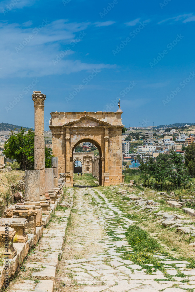 The ruins of Jerash in Jordan are the best preserved city of the early Greco-Roman era, it is the largest acropolis of East Asia. The North Gate