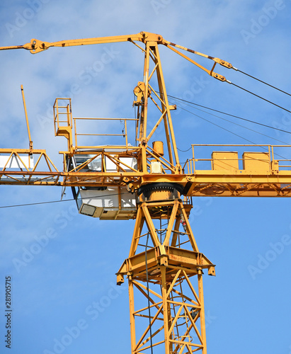 Wallpaper Mural Tower crane at the construction site Torontodigital.ca