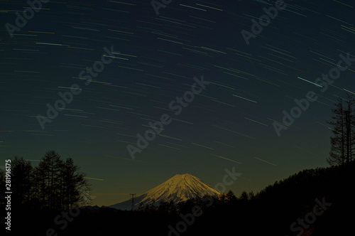 Fototapeta Naklejka Na Ścianę i Meble -  富士山と星