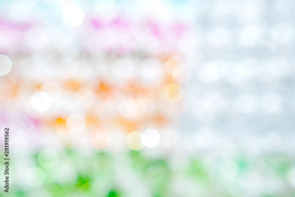 Obraz premium Colorful blurred and bokeh reflection lighting of crystal.