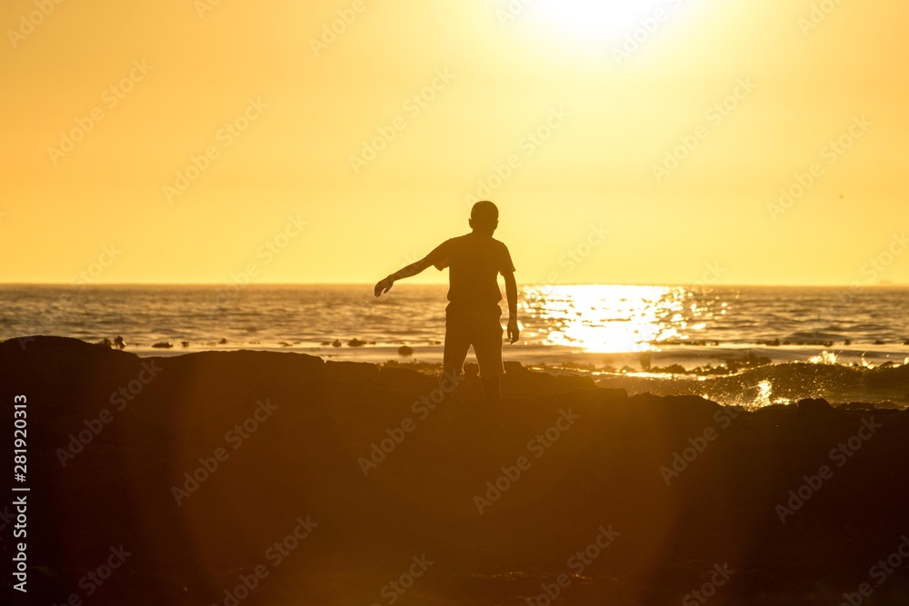 Fototapeta premium Boy in Sunset